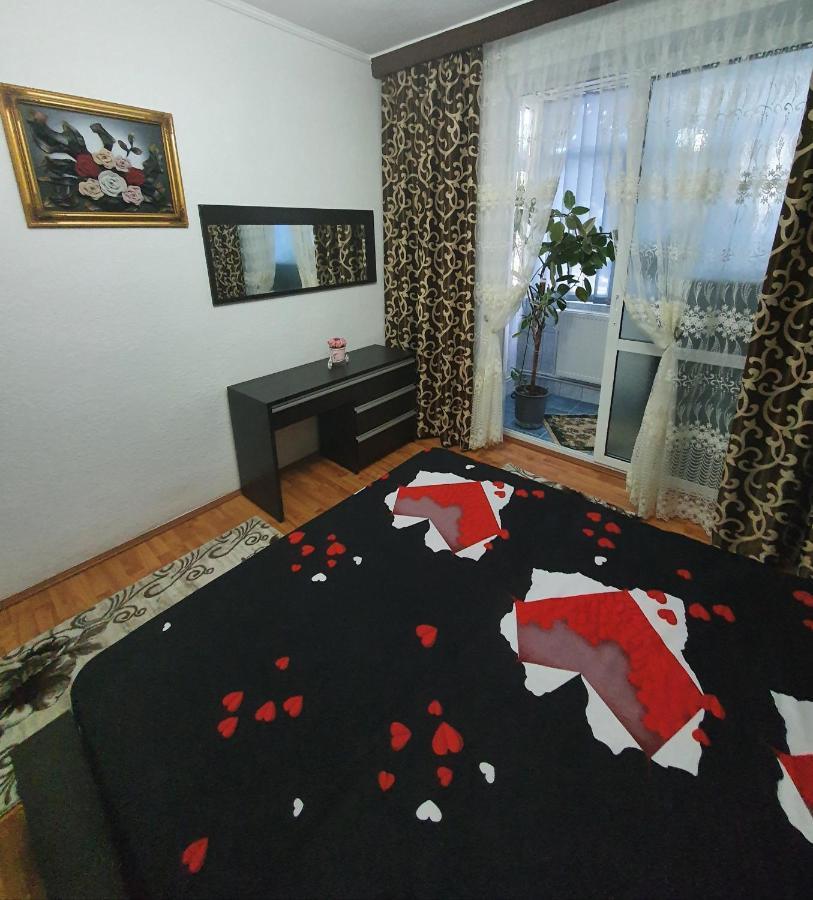 Apartament ultracentral mobilat si utilat complet. Tecuci Extérieur photo